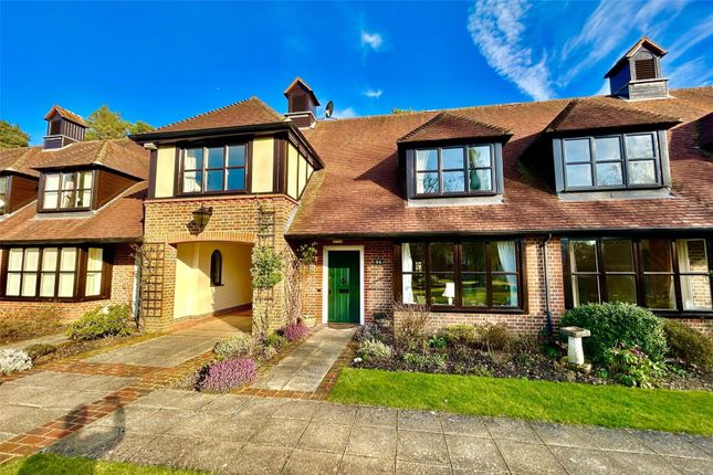 3-bed parking on 24, Mytchett Heath, Camberley, £365,000