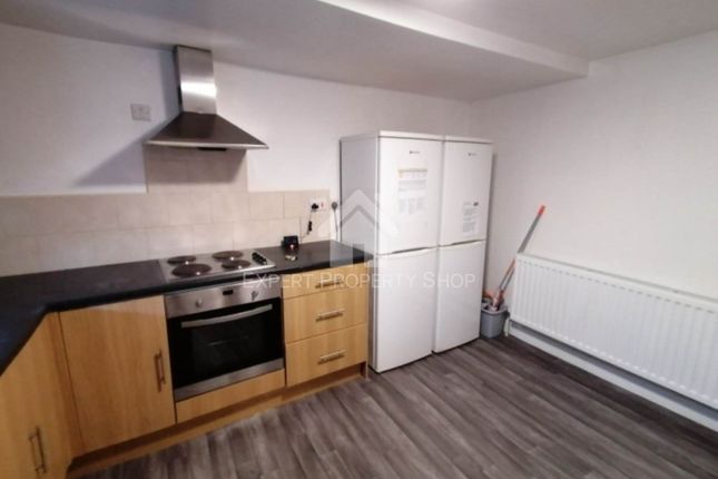 Room 2 112 Sandy Lane, Worksop photo 4