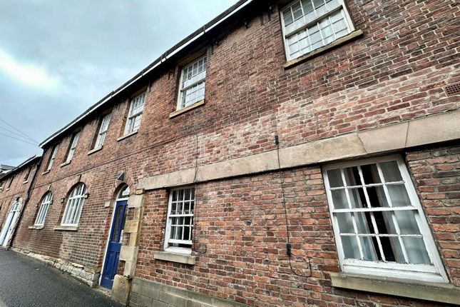 Thumbnail Studio to rent in Chesterfield Road, Alfreton