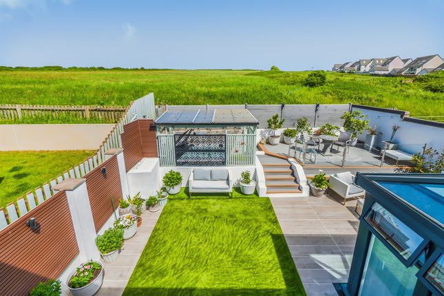 100, Crompton Way, Ogmore-By-Sea photo 2