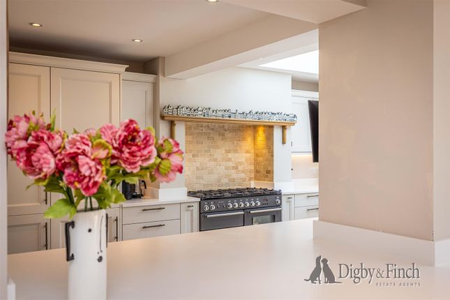11, Lamcote Gardens, Radcliffe-On-Trent Nottingham photo 4