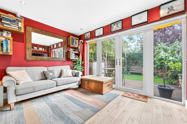 91, Southcote Road, London photo 2