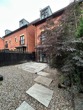 The Moorings, Worsley Manchester photo 2