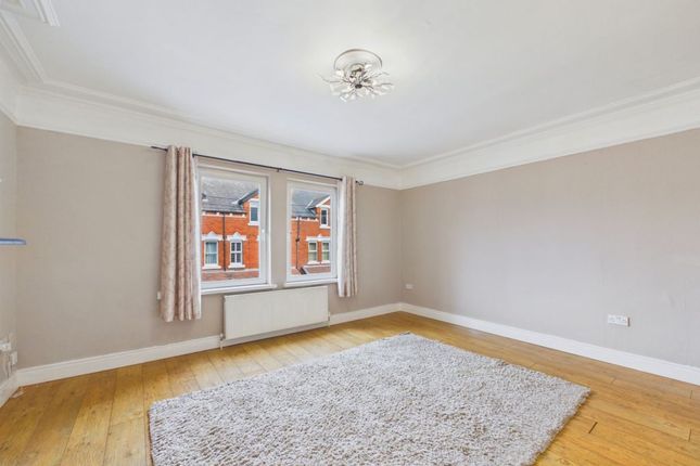 Flat 2, 2 Well Close Terrace, Whitby photo 4