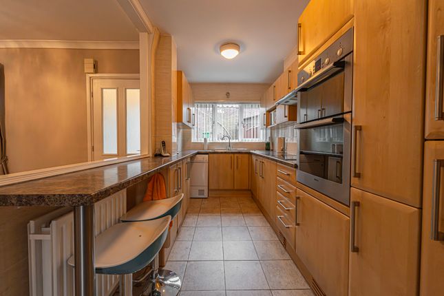 9 Trevine Path, Cwmbran photo 3
