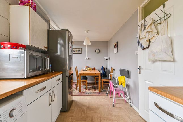 Thumbnail Flat for sale in Stockwell Road, Stockwell, London