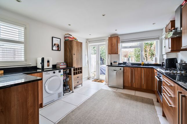 4 Grove Cottages,, Elm Grove Road, Cobham photo 4