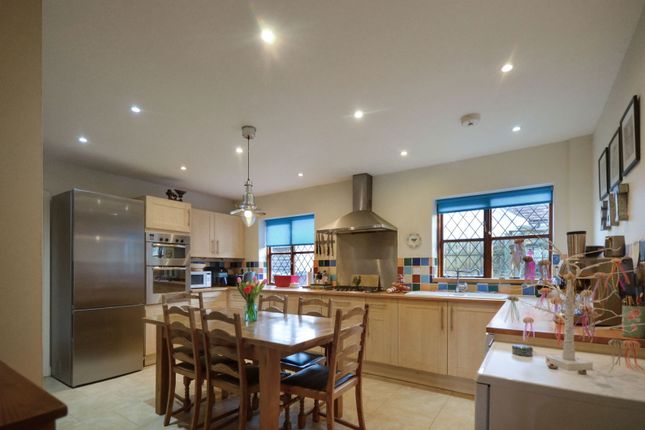 5, The Willows, Saffron Walden photo 4