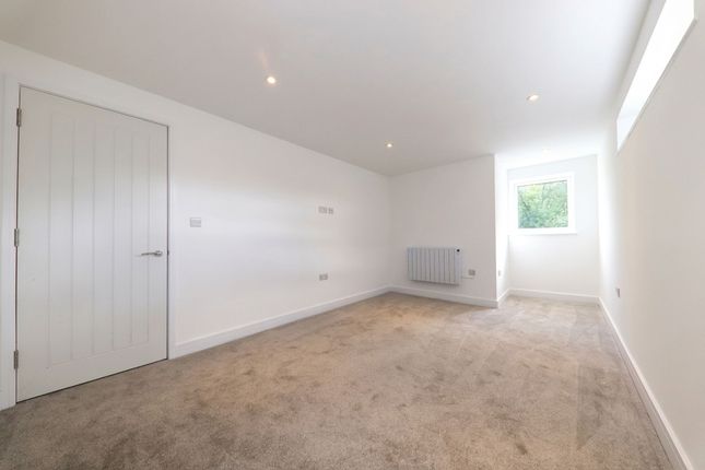 100a London Road, Hemel Hempstead photo 4