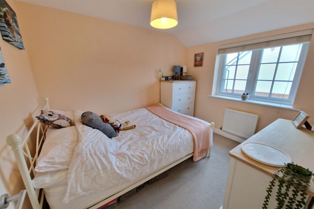 End terrace house for sale in Candleberry Close, West Timperley, Altrincham