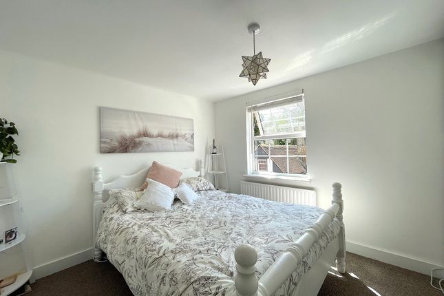 8 Tanners Street, Faversham photo 4