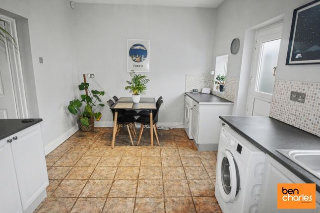 18, South View, Sherburn Hill photo 4