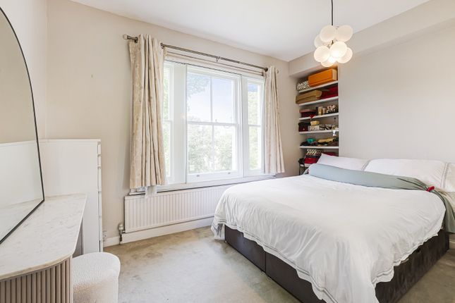 Flat D, 59, Elsham Road, London photo 3