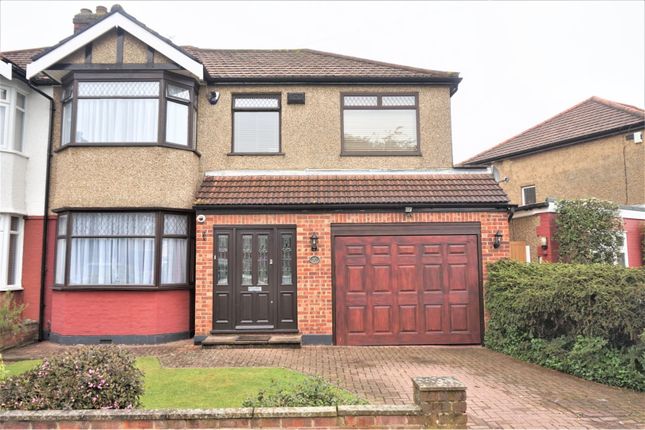 Homes For Sale In Sandringham Close Enfield En1 Buy Property In