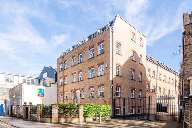 Thumbnail Flat for sale in Hayfield House, Hayfield Passage, Stepney, London