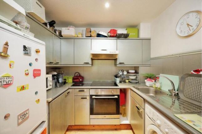 8, Maitland Drive, High Wycombe photo 2