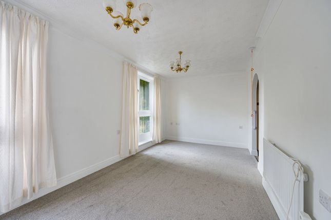 10 Arnoldfield Court, Gonerby Road, Grantham photo 3