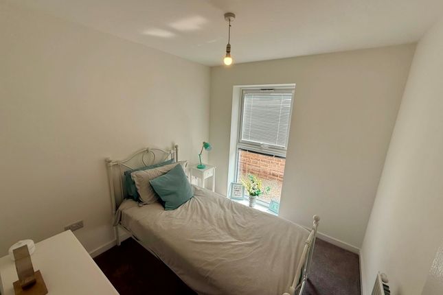 22, Dol Glaswg, Cardiff photo 4