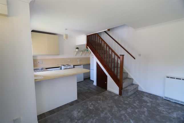 13, Tregaron Gardens, New Malden photo 3