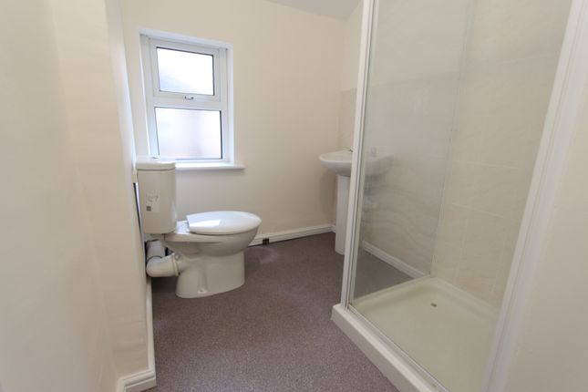Flat 4, 116, Loughborough Road, Nottingham photo 5