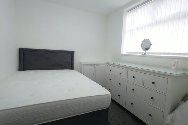 70 Picton Road, Liverpool photo 3