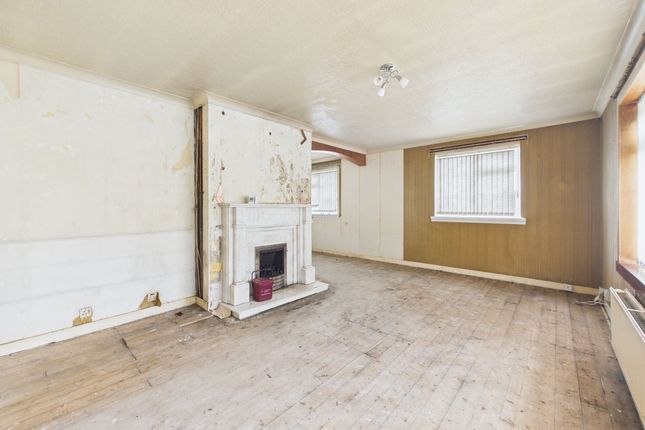 8 Abercorn Crescent, Hamilton photo 2