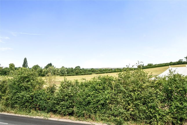52, Swindon Lane, Cheltenham photo 2