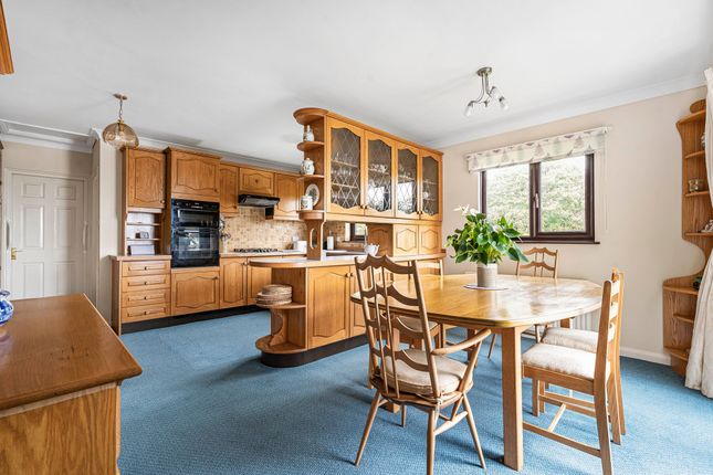 37 St. Pirans Close, St. Austell photo 4