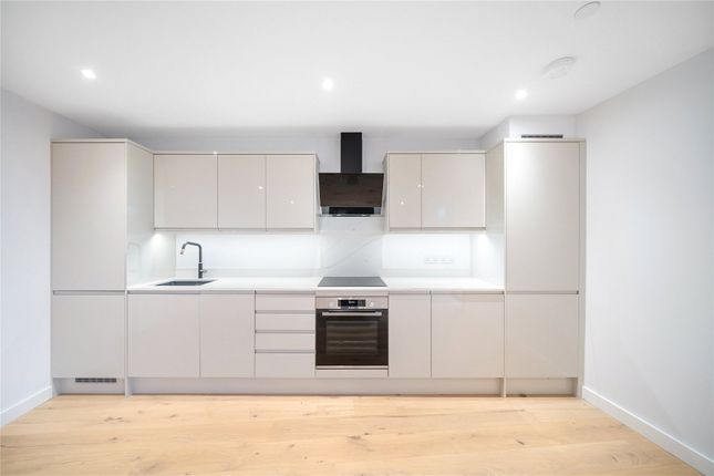 Flat 1,, Primrose House, Weybridge photo 4