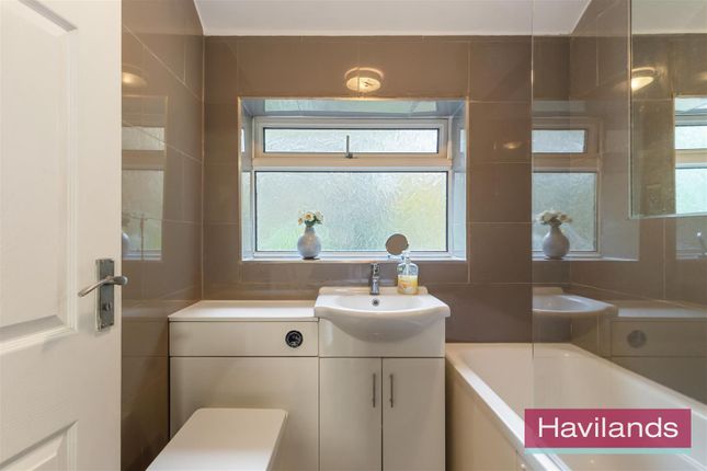 Hydefield Close-2.Jpg