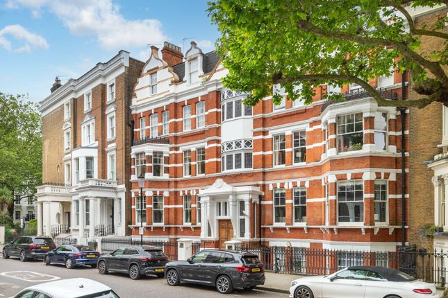 3-bed flat on Holland Park Gardens, Holland Park, £2,350,000