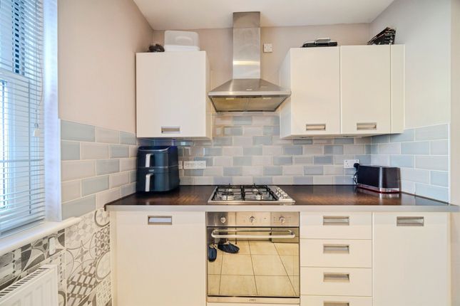5, Rowditch Furlong, Milton Keynes photo 3