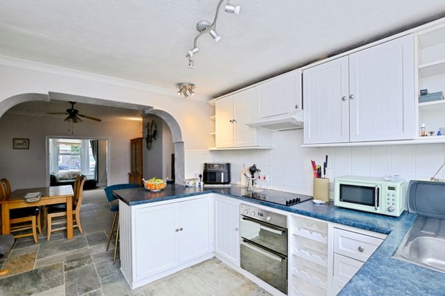 Ashfield Road, West Sussex photo 4