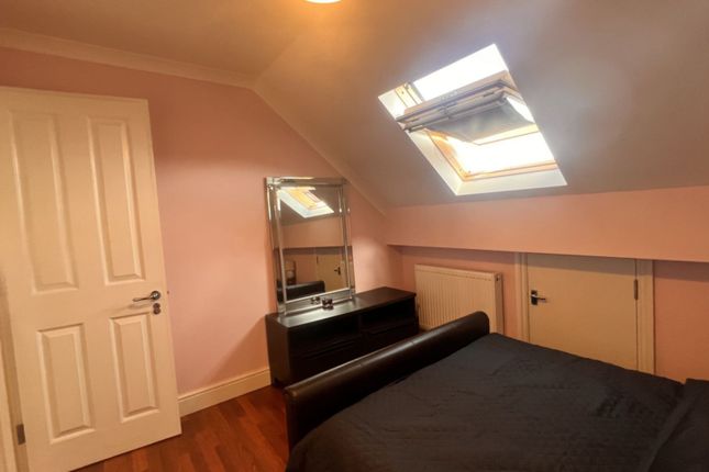 Room to rent in Priory Crescent, Sudbury