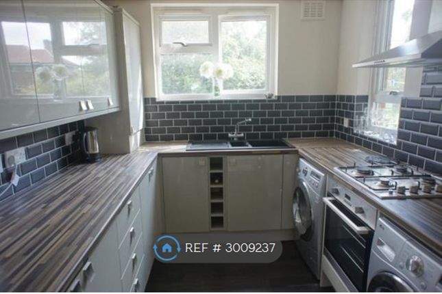 Huxley House, Hurst Lane, Abbey Wood, South East London photo 4