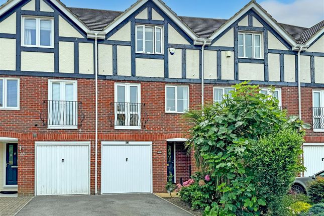 Town house for sale in Norfolk Road, Littlehampton