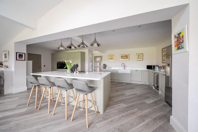 Sapele Lodge, Tockwith Road, York photo 3