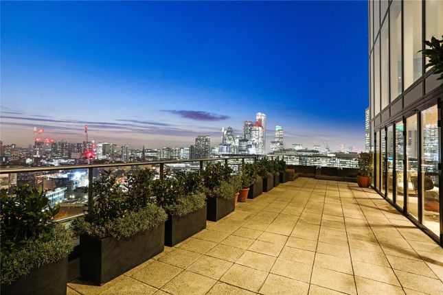 Flat for sale in Avantgarde Tower, 1 Avantgarde Place, London