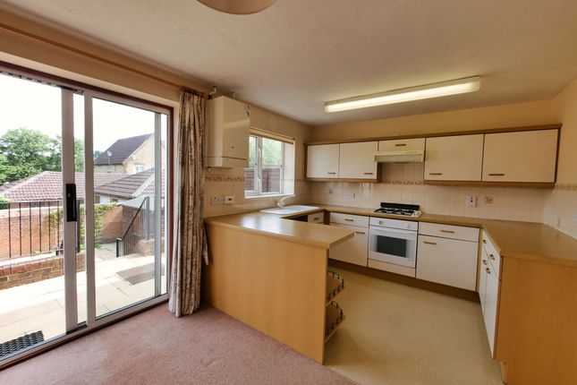 31 Park Road, Malmesbury photo 2