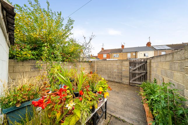 2, Medgbury Place, Swindon photo 3