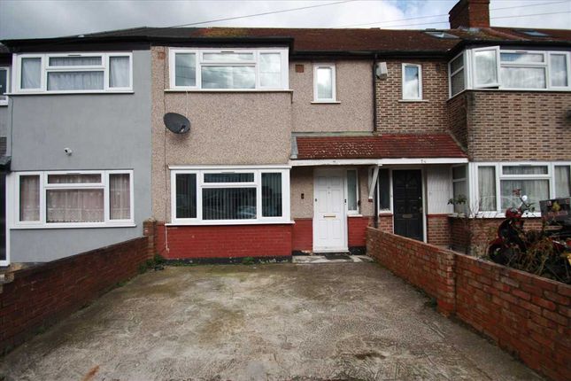 Terraced house for sale in Beresford Road, Southall