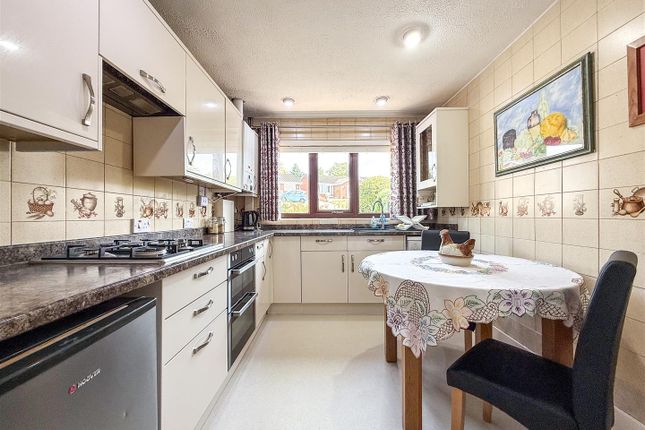 77, Thames Drive, Stoke-On-Trent photo 2