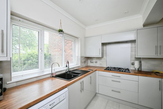 94, Glebelands, Harlow photo 4