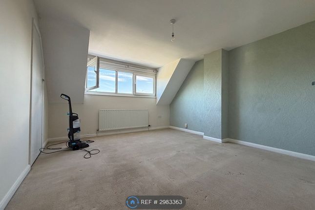 Kingscote Road, Cowplain, Waterlooville photo 5
