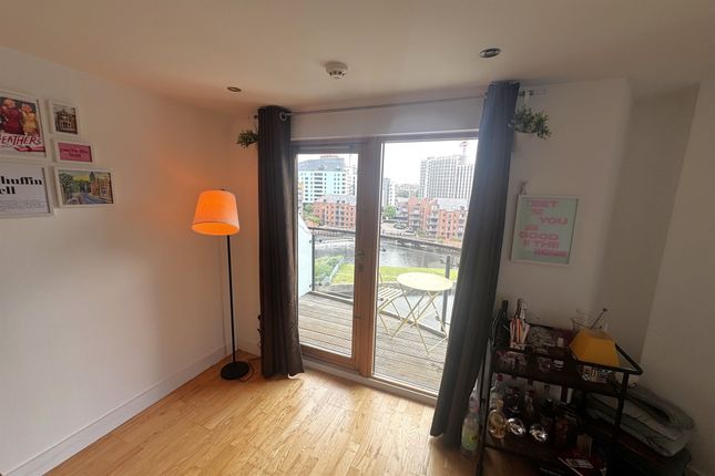 Flat 40, Magellan House, Armouries Way, Leeds photo 3