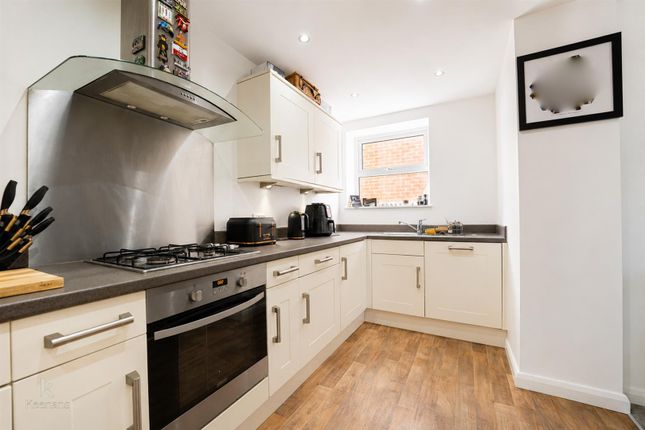 Apartment 9 Oaklands Lodge, Hospital Road, Swinton photo 4