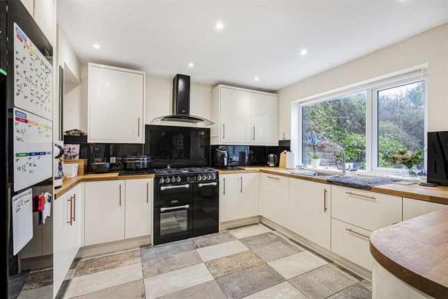 8, Hill Rise, Seaford photo 3
