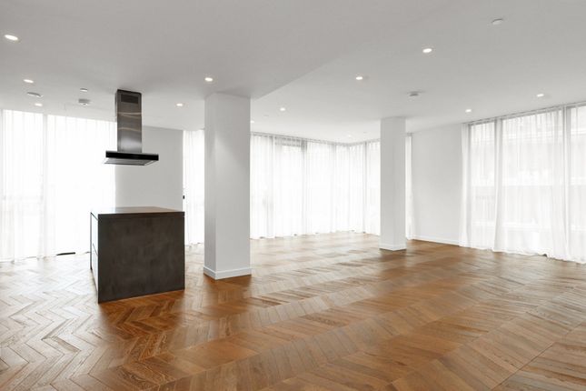 Flat 97, Switch House West, Circus Road West, London photo 3