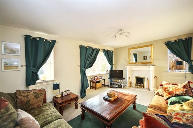 16 Kenford Drive, Wigan photo 2