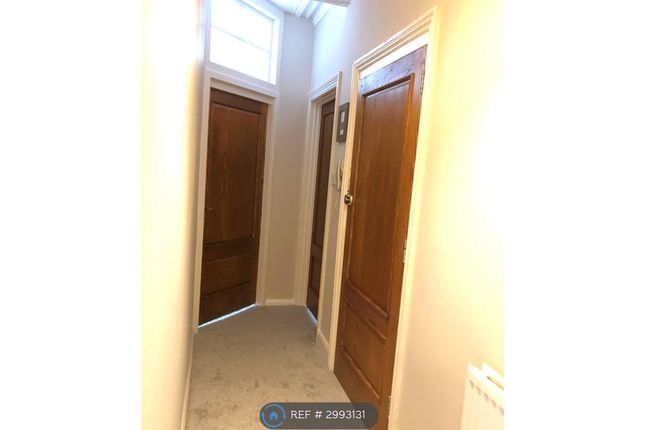 Flat, Conway Road, Colwyn Bay photo 3